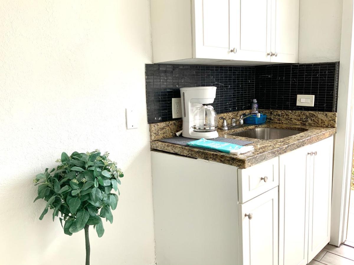 Adorable Private Apartments In The Heart Of Miami! Eksteriør billede